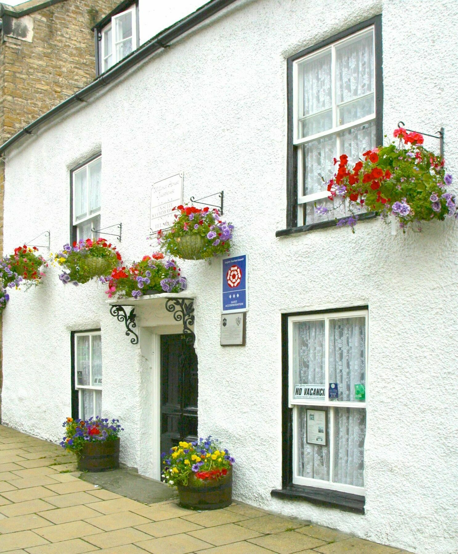 Guest house Willance House 4*